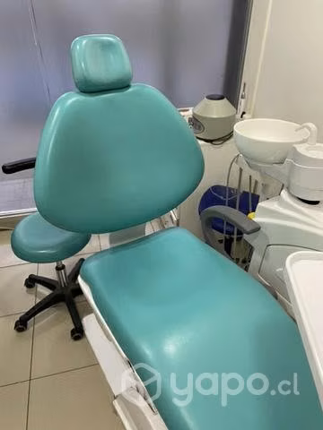 Sillón dental + taburete (usado)