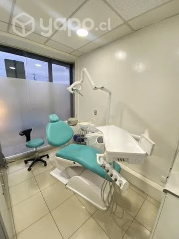 Sillón dental + taburete (usado)