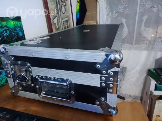 Mixer Reloop RMX90 DVS + case de transporte