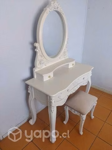 Mesa de arrimo color blanco