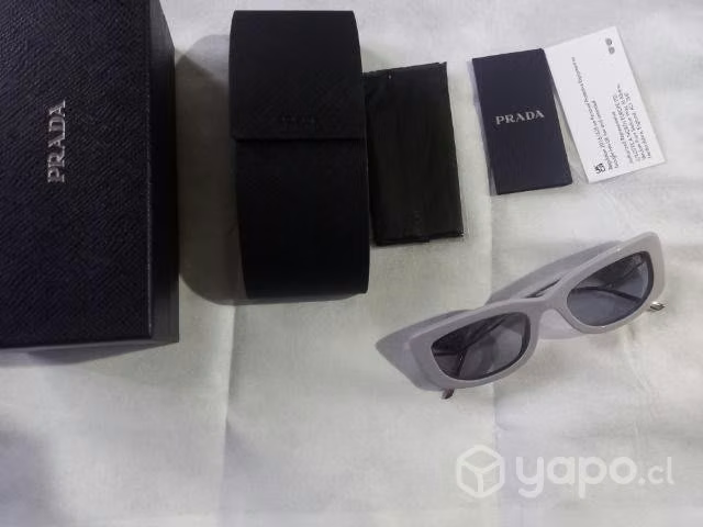 Lentes de sol Prada