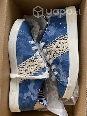 Zapatillas Desigual N37 nuevas - Imagen 2