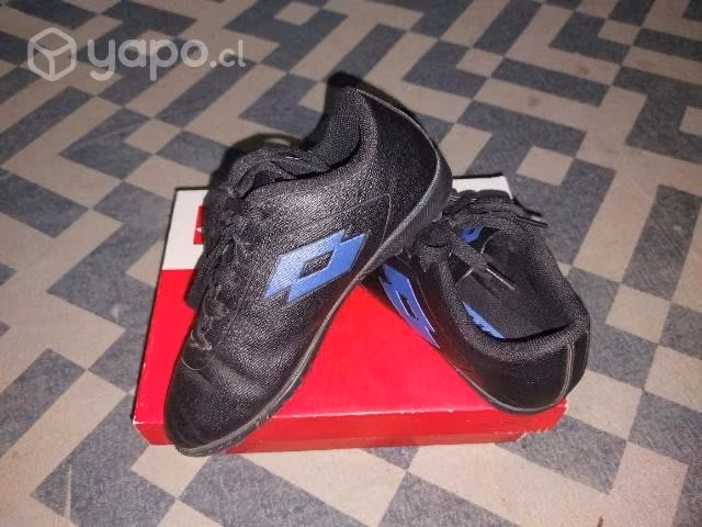 Zapatillas de futbol niño