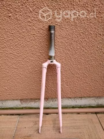 Cuadro y ruedas de ruta