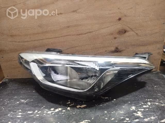 Optico Hyundai i20 izquierdo /m01nj2
