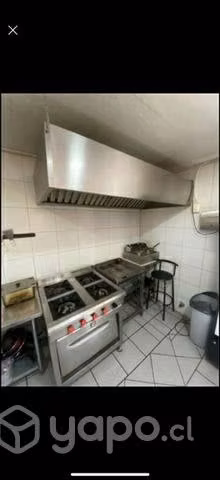 Aire acondicionado y muebles para restaurante