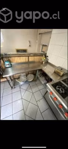 Aire acondicionado y muebles para restaurante