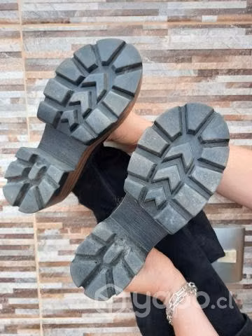 Bota Talla 35 en 10.000 pesos