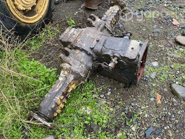 Eje trasero retro excavadora Ford - Imagen 2