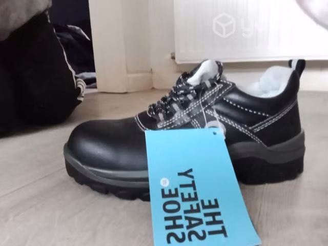Zapatos bata aislantes