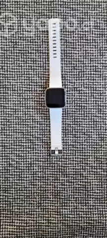 Smartwatch Fitbit Versa Lite + regalo