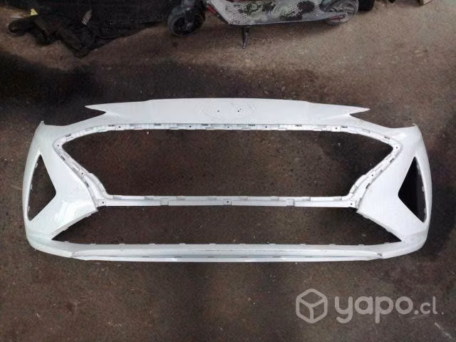 Parachoque delantero nissan new versa 2021-2022