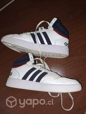 Zapatillas Adidas como nuevas - Imagen 3