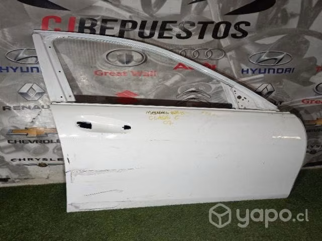 Puerta delantera derecha mercedes benz class c 07