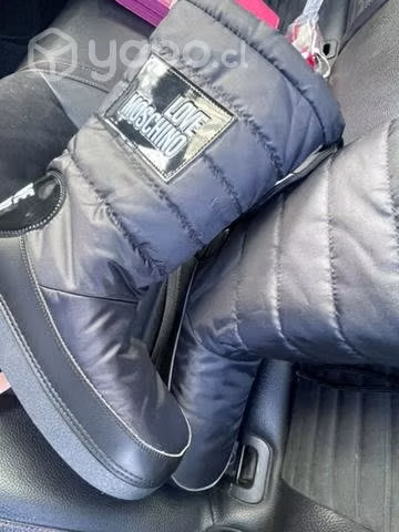 Botas MOSCHINO
