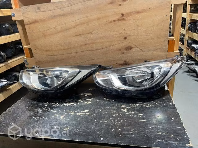 Optico Hyundai accent rb