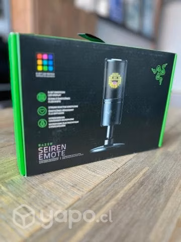 Microfono Gamer Razer Seiren Emote USB