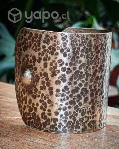 Brazalete de bronce rustico