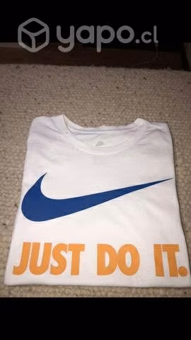 Polera Nike