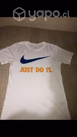 Polera Nike