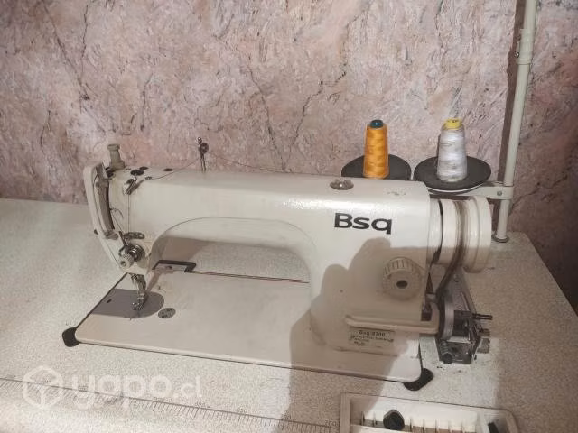 Máquina industrial recta