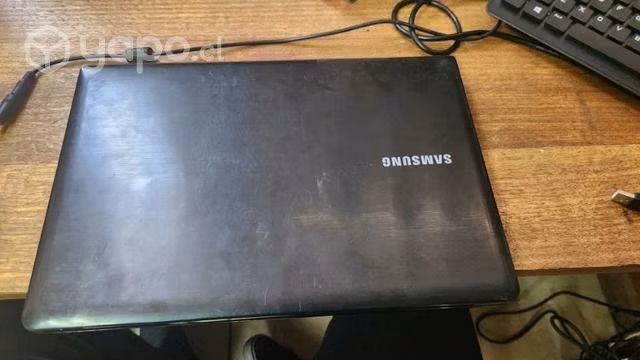 Pantalla Samsung 355e en perfecto estado - Imagen 4