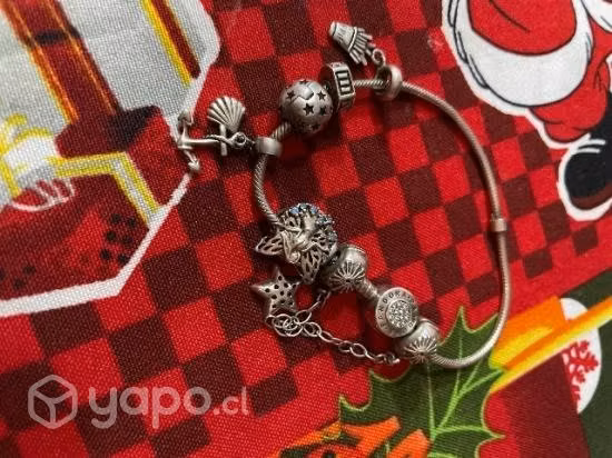 Pandora con accesorios - Imagen 3