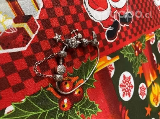 Pandora con accesorios - Imagen 2