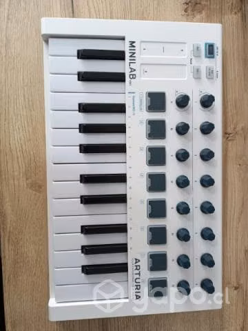 Controlador Arturia Minilab MKII