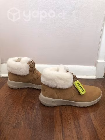 Skechers