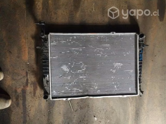 Radiador de agua hyundai tucson  orig - Imagen 2