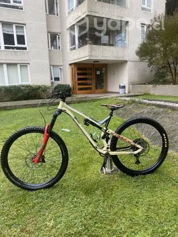 Commencal Meta AM aro 29 Talla L. World Cup Editio