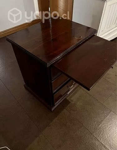 Veladores de madera de lingue