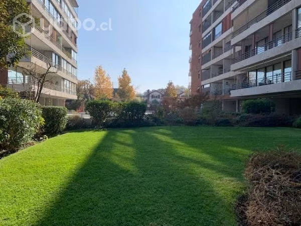 Depto. en Las Condes 116 m2 totales venta