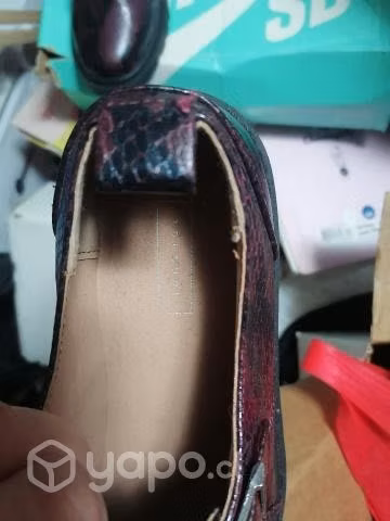 Zapatos muy buen estado de marca