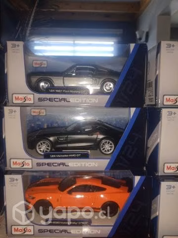 Autos escala 1/24 y motos 1/12