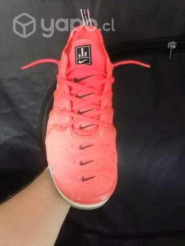Nike Air Vapormax Plus Bright Crimson - Imagen 4