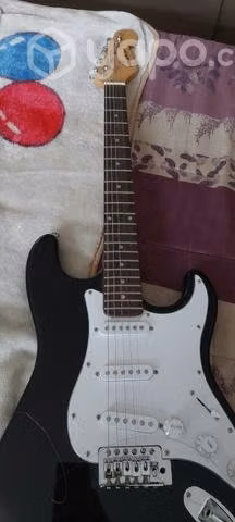 Guitarra straticaster freman