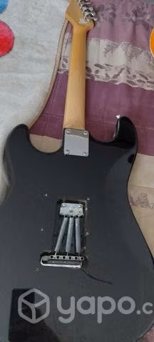 Guitarra straticaster freman