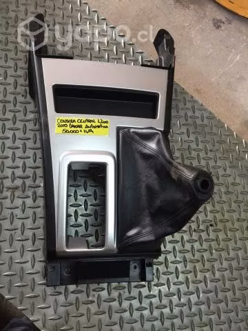 Consola palanca cambio Mitsubishi L200 automatica