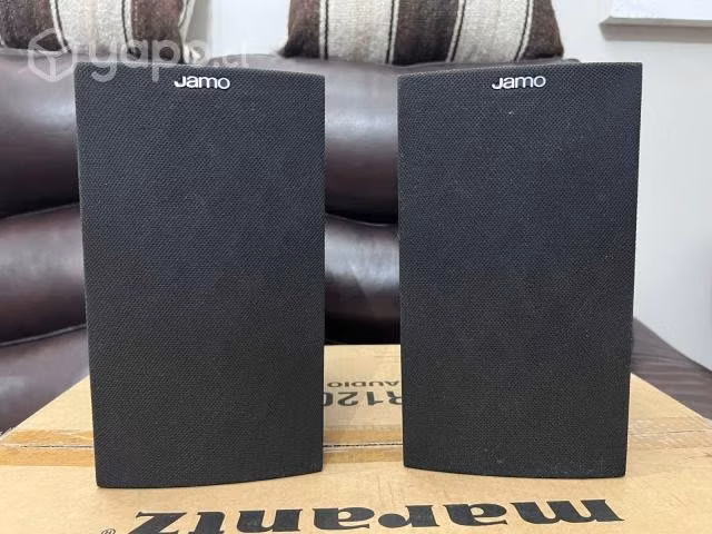 Parlantes Bookshelf Jamo S622