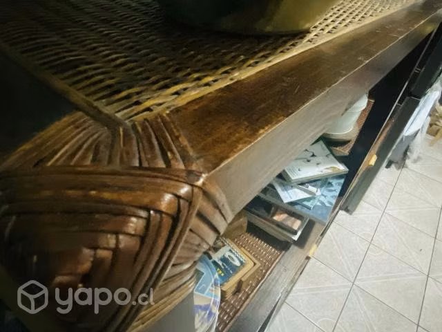 Mueble rústico madera y mimbre
