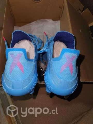 Zapatos de futbol