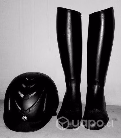 Casco y botas de equitación