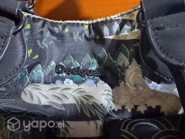 Cartera calvin klein, desigual y totto