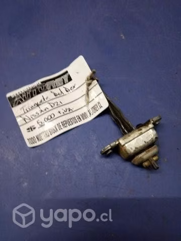 Trinquete puerta del derecha Nissan D