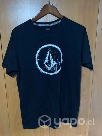 Polera Volcom negra