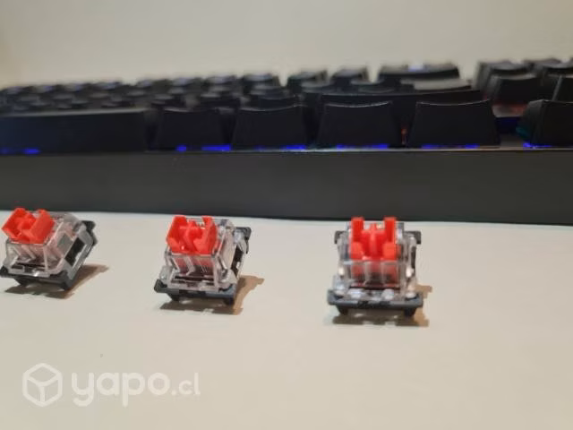 Teclado Gamer Mecánico Redragon Kumara K552