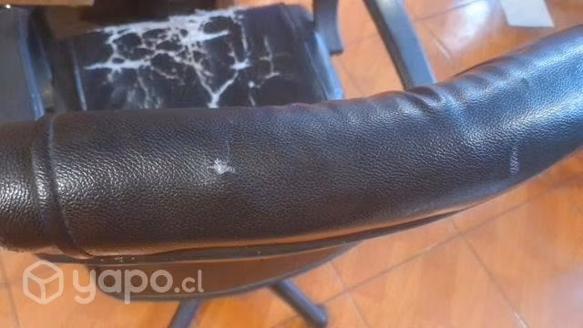 Sillón de oficina tapiz cuerina negro