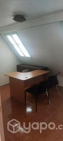 Oficinas a la salida delmetro La Cisterna